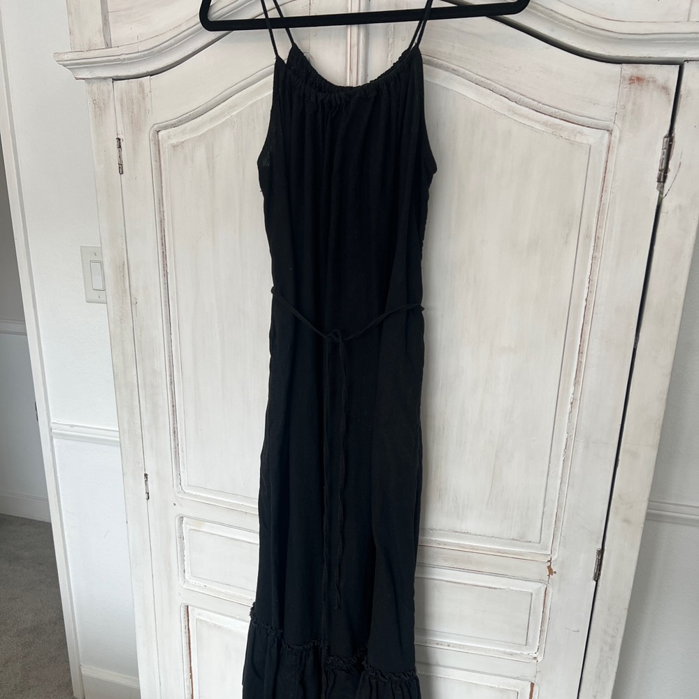 Maternity maxi dress with pockets